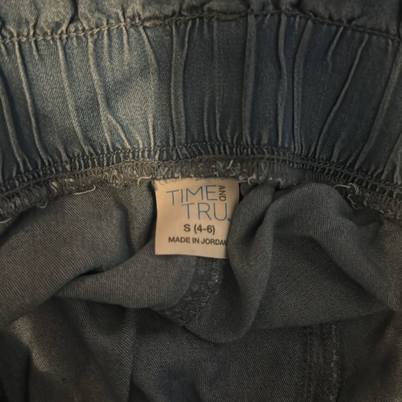 Time and True Paperbag Waist Roll Up Hem Belted Shorts - Picture 3 of 3